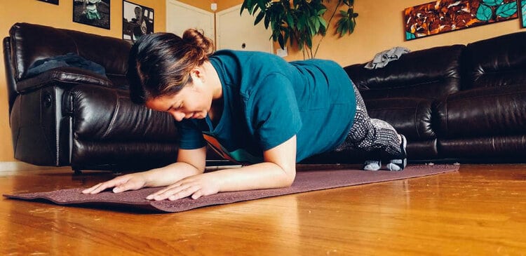 Amanda Devis, “Forearm Plank”   Adult Classes Taken : Hand Balancing, Open Breakdance Training  Previous Acrosports Preschool Coach [@manndddaaaa]